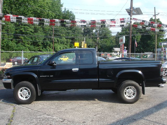 1999 Dodge Dakota 2dr Sport Coupe AMG