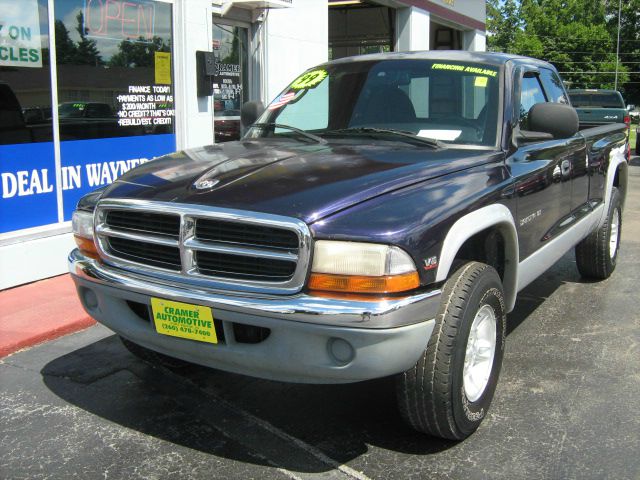 1999 Dodge Dakota 2dr Sport Coupe AMG