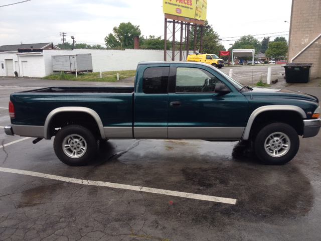 1999 Dodge Dakota 2dr Sport Coupe AMG