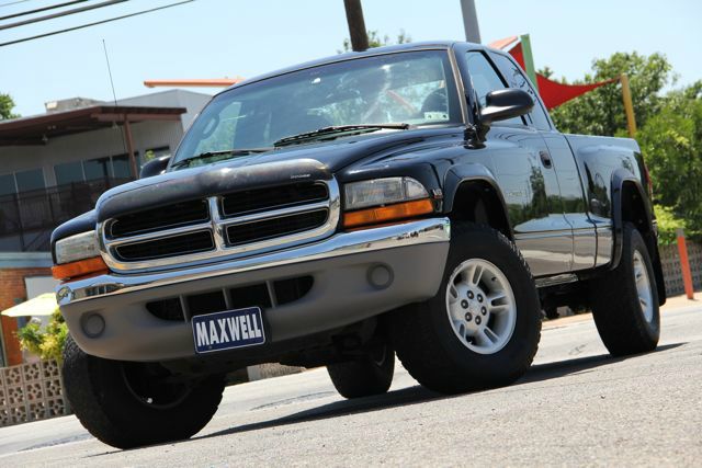 1999 Dodge Dakota 2dr Sport Coupe AMG