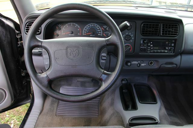 1999 Dodge Dakota 2dr Sport Coupe AMG