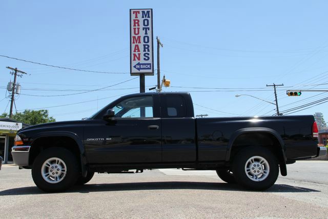 1999 Dodge Dakota 2dr Sport Coupe AMG