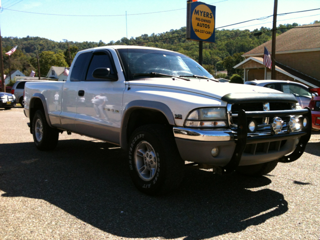 1999 Dodge Dakota 2dr Sport Coupe AMG