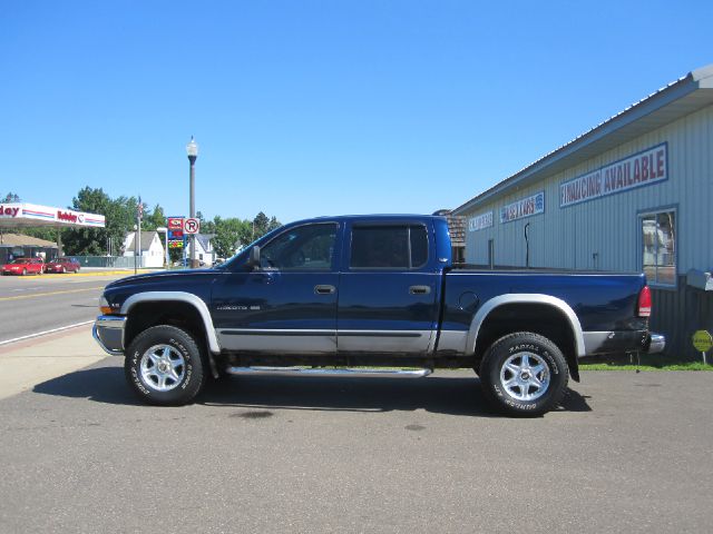 2000 Dodge Dakota 4X4 Premier (roof)