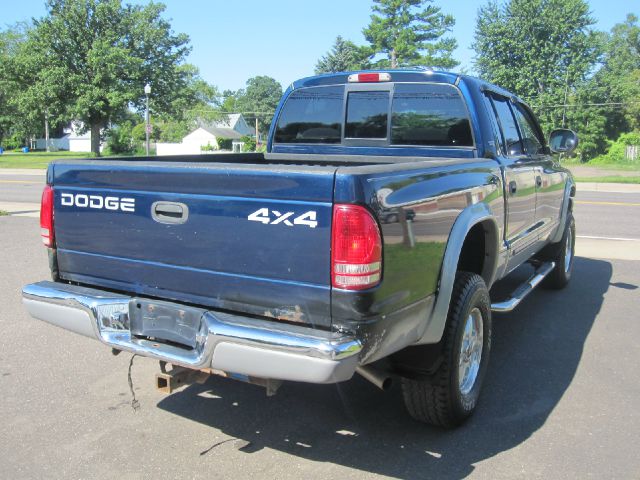 2000 Dodge Dakota 4X4 Premier (roof)