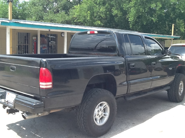 2000 Dodge Dakota 4X4 Premier (roof)