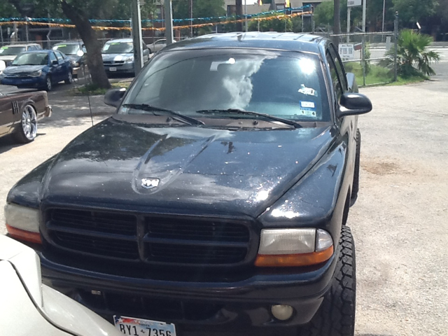 2000 Dodge Dakota 4X4 Premier (roof)