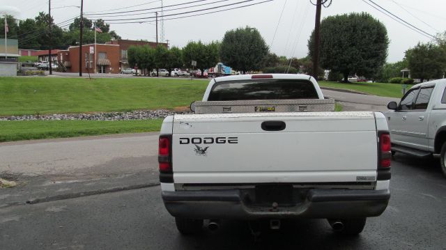 2000 Dodge Dakota Premier 4x4 SUV