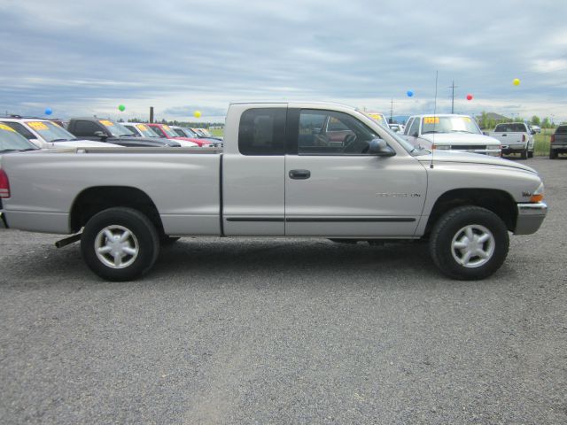 2000 Dodge Dakota 2dr Sport Coupe AMG