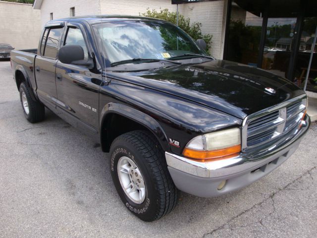 2000 Dodge Dakota 4X4 Premier (roof)