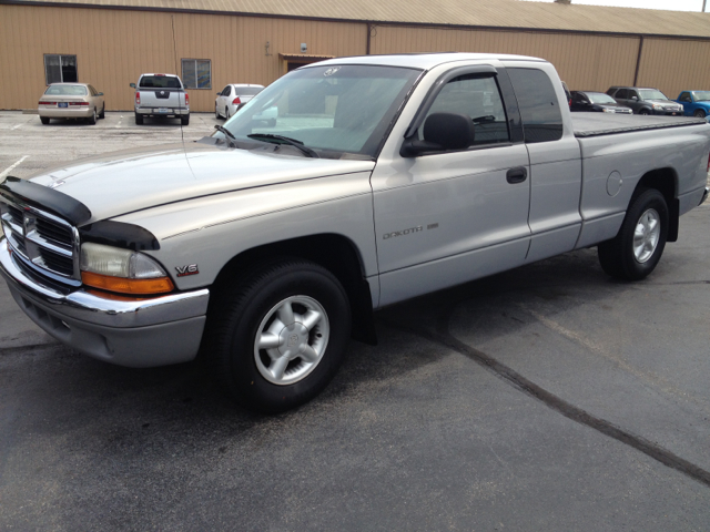 2000 Dodge Dakota Premier 4x4 SUV