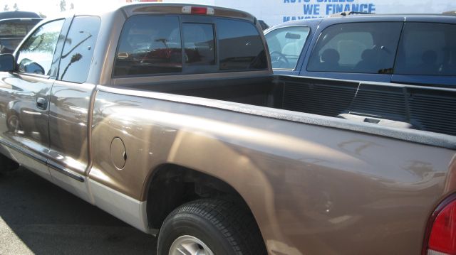 2000 Dodge Dakota Premier 4x4 SUV