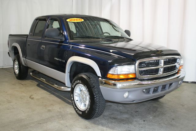 2000 Dodge Dakota 4X4 Premier (roof)