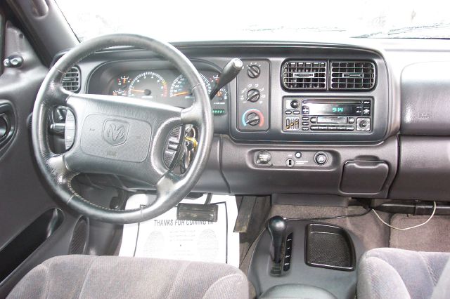 2000 Dodge Dakota 2dr Sport Coupe AMG