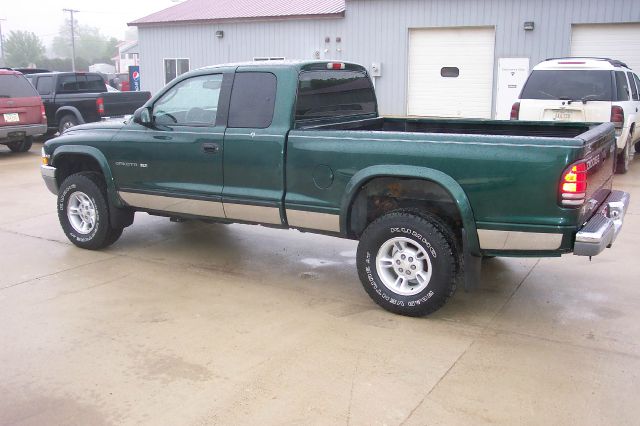 2000 Dodge Dakota 2dr Sport Coupe AMG