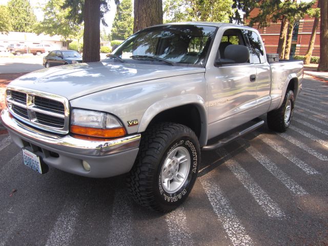 2000 Dodge Dakota 2dr Sport Coupe AMG