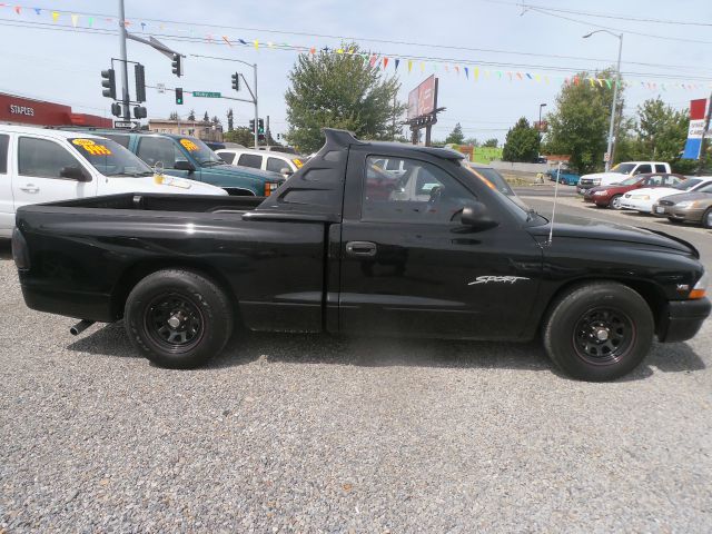 2000 Dodge Dakota ES 2.4L AUTO