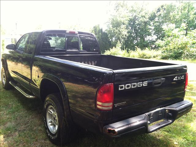 2000 Dodge Dakota Base