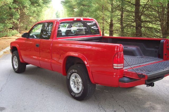 2000 Dodge Dakota 2dr Sport Coupe AMG