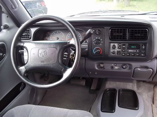 2000 Dodge Dakota Premier 4x4 SUV