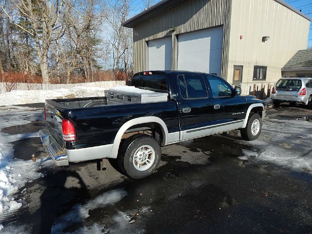 2000 Dodge Dakota 4X4 Premier (roof)