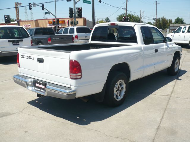 2000 Dodge Dakota Premier 4x4 SUV