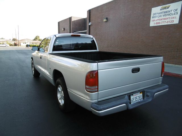 2001 Dodge Dakota Sport Hard Top