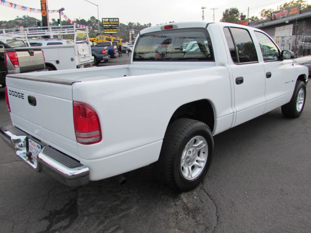 2001 Dodge Dakota 2WD Regular Cab 6.3 Ft Box ST