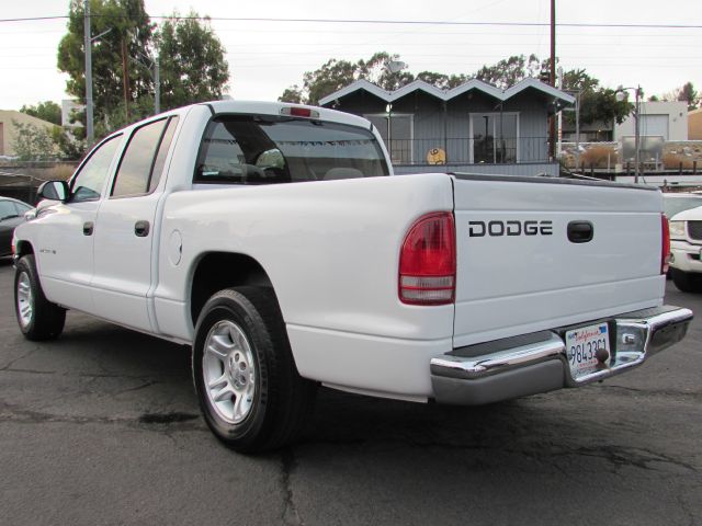 2001 Dodge Dakota 2WD Regular Cab 6.3 Ft Box ST