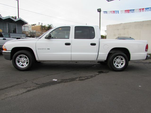 2001 Dodge Dakota 2WD Regular Cab 6.3 Ft Box ST