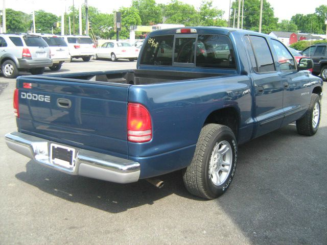 2001 Dodge Dakota 2WD Regular Cab 6.3 Ft Box ST