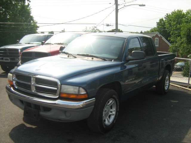 2001 Dodge Dakota 2WD Regular Cab 6.3 Ft Box ST