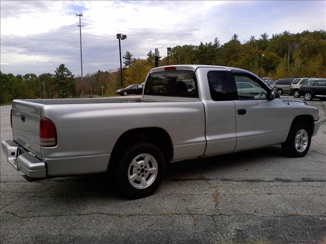 2001 Dodge Dakota XLT 2WD