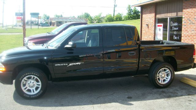 2001 Dodge Dakota 2WD Regular Cab 6.3 Ft Box ST