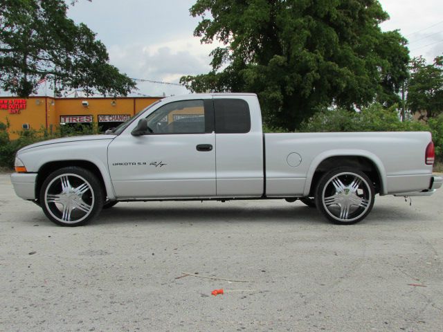 2001 Dodge Dakota 4dr Sdn CVT LE Anniversary Edition FWD Sedan