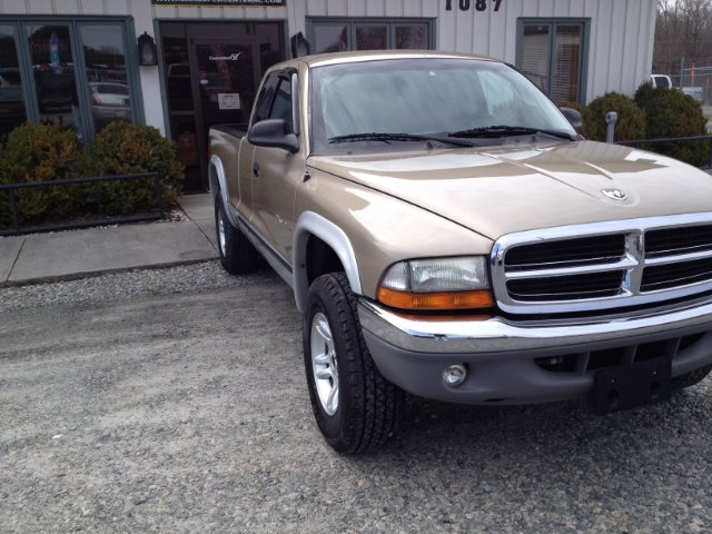 2001 Dodge Dakota 2dr Sport Coupe AMG