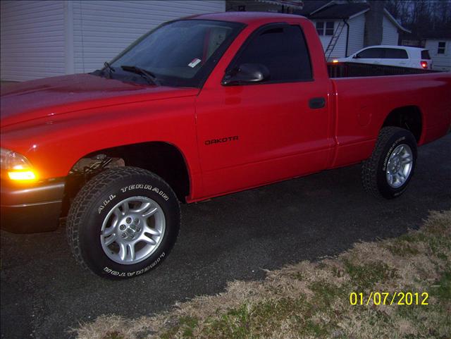 2002 Dodge Dakota Elk Conversion Van