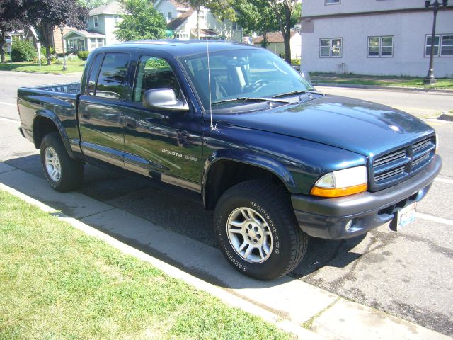 2002 Dodge Dakota 4dr LX 4WD Auto