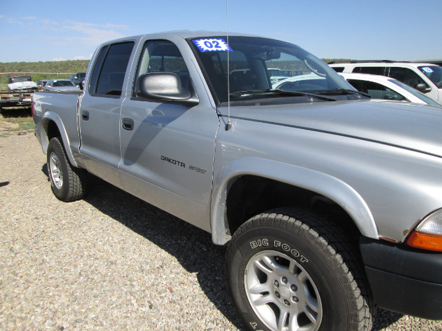 2002 Dodge Dakota 4dr LX 4WD Auto