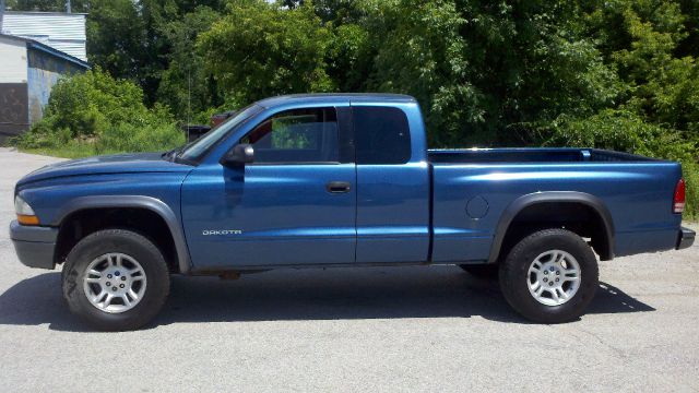 2002 Dodge Dakota 2dr Sport Coupe AMG