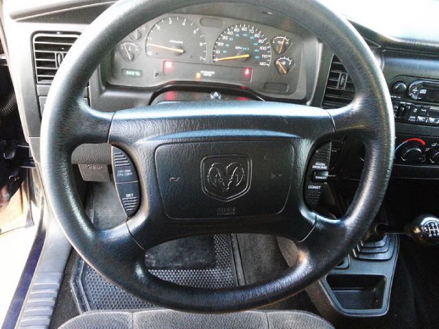 2002 Dodge Dakota Elk Conversion Van