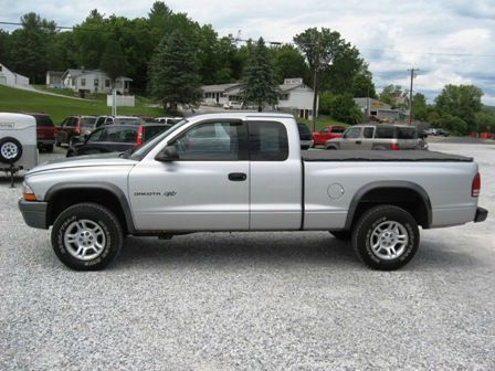 2002 Dodge Dakota 4dr Sdn V6 CVT 3.5 SV W/premium Pkg