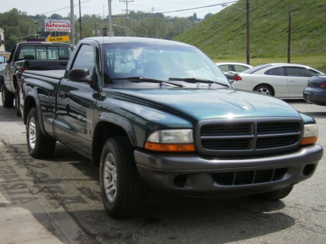 2002 Dodge Dakota 4dr Sdn S Auto