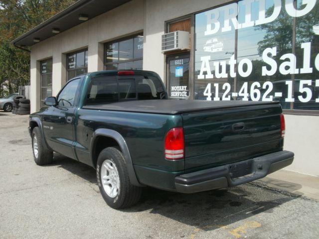 2002 Dodge Dakota 4dr Sdn S Auto