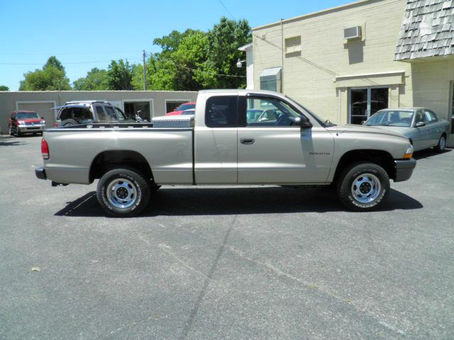 2002 Dodge Dakota 4dr Sdn V6 CVT 3.5 SV W/premium Pkg