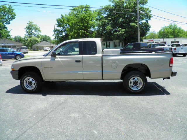 2002 Dodge Dakota 4dr Sdn V6 CVT 3.5 SV W/premium Pkg