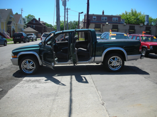 2002 Dodge Dakota LS ES