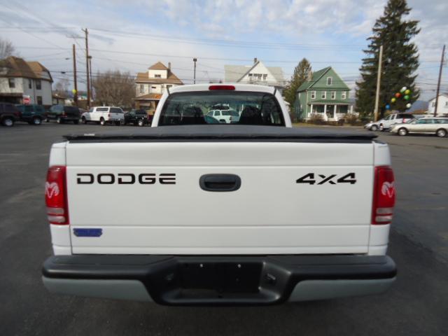 2002 Dodge Dakota Base