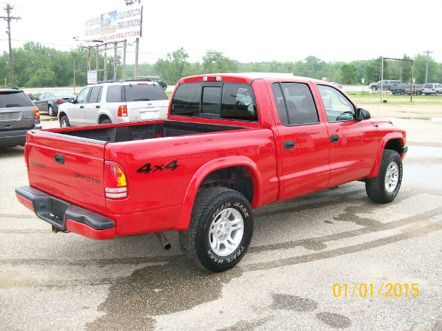 2003 Dodge Dakota 4dr LX 4WD Auto