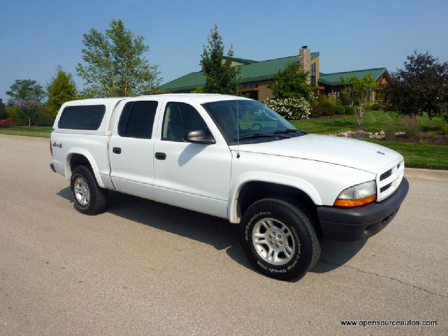 2003 Dodge Dakota 4dr LX 4WD Auto